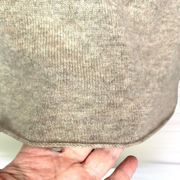 KEIRA Cashmere Sweater Tan V-Neck Pullover Lightweight Soft size S - Picture 5 of 9
